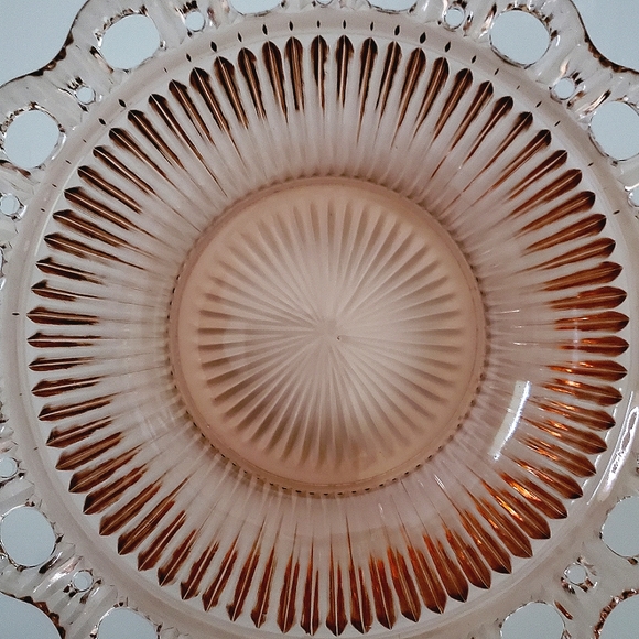 1930s "Lace Edge Pink" AKA "Old Colony" Ribbed Bowl by Anchor Hocking - Picture 5 of 13